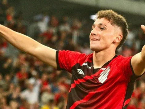 Athletico Paranaense evalúa ceder a Luciano Arriagada 