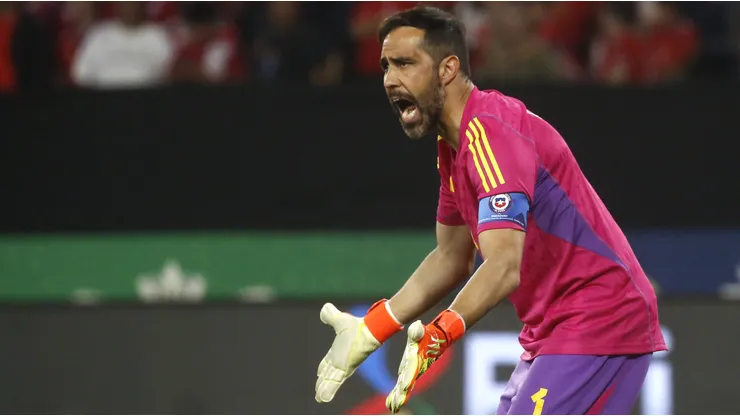 Villarreal quiere aguar un regreso de Bravo a Colo Colo.