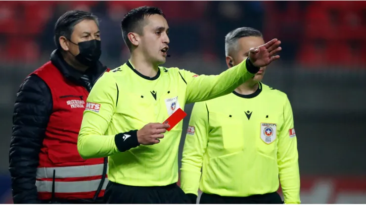 Manuel Vergara será el encargado de arbitrar el encuentro de Colo Colo - Palestino