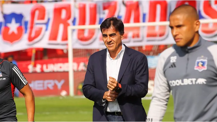 Gustavo Quinteros le deja un mensaje a los refuerzos.