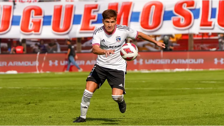 Leonardo Gil deja a Colo Colo con diez en cancha.