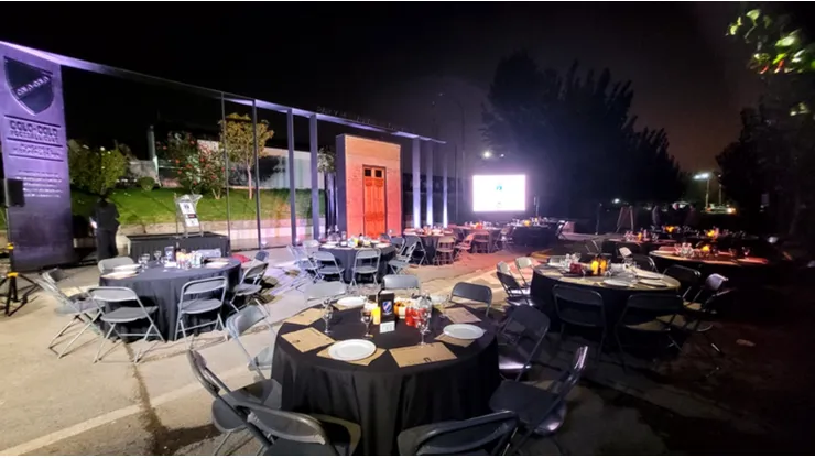 Se inauguró la fachada de el Bar El Quitapenas en el Estadio Monumental