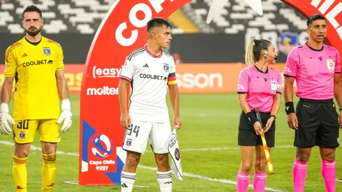 Vicente Pizarro como capitán de Colo Colo en Copa Chile.