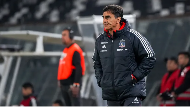 Alfredo Stöhwing pone en duda la llegada de refuerzos a Colo Colo