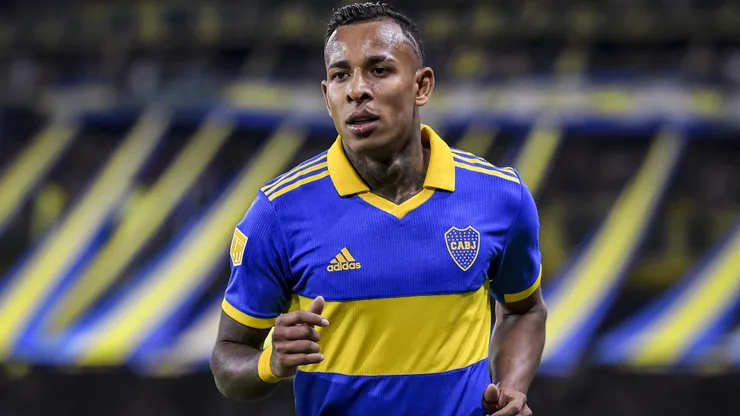 Sebastián Villa puede ser una de las bajas ante Colo Colo.