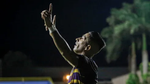 Lucas Barrios se hincha de goles en Paraguay