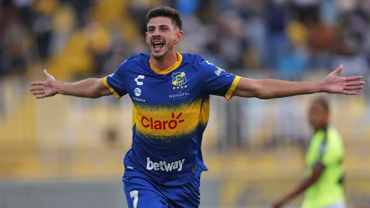 Lucas di Yorio en Everton de Viña del Mar. Crédito: Conmbeol.