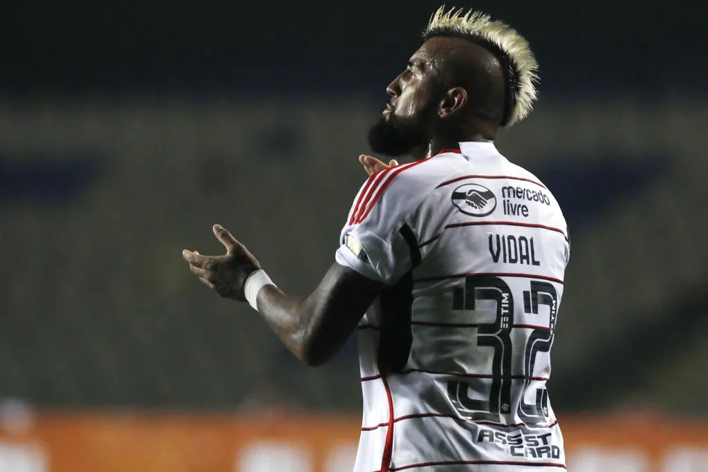 Arturo Vidal ya usó el 32 en su paso por el Flamengo