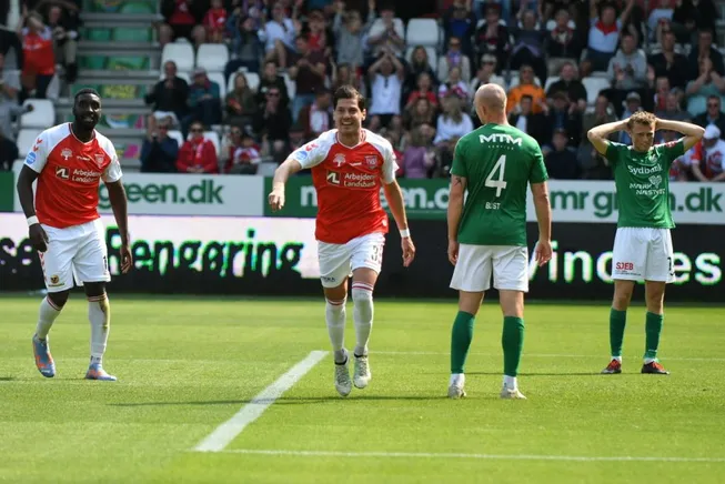 Miiko Albornoz es pura felicidad en Dinamarca. Crédito: Vejle.