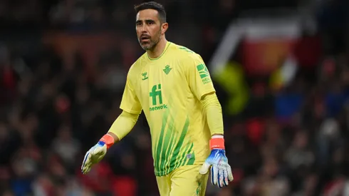 Claudio Bravo habló sobre su futuro a semanas de que finalice su vínculo con Betis.
