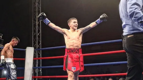 Andrés Campos va por el título mundial de boxeo.