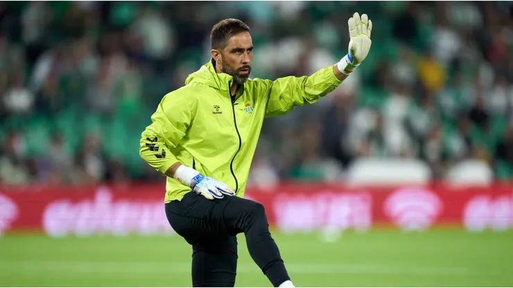 ¿Adiós a Colo Colo? Bravo tendría lista su renovación en el Betis.