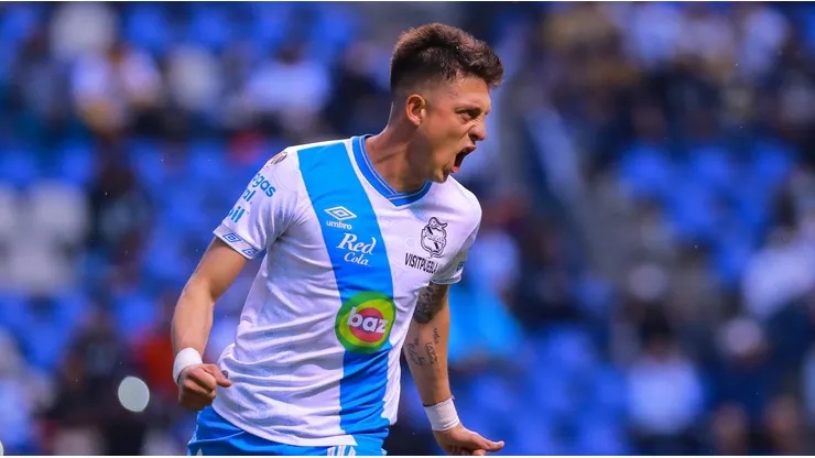 En Puebla advierten a Colo Colo por Pablo Parra.