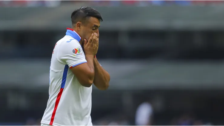 Iván Morales tiene las horas contadas en Cruz Azul.