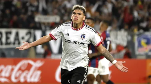 Palacios destaca en el once ideal del mes en Latinoamérica.