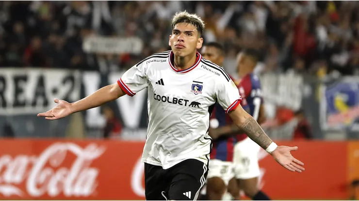 Palacios destaca en el once ideal del mes en Latinoamérica.