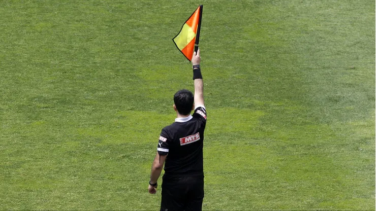 FIFA comenzará a implementar una novedosa regla de offside.