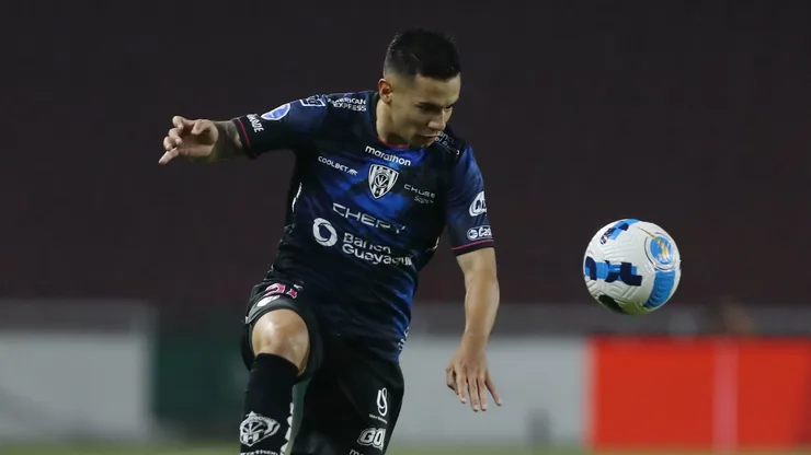 Matías Fernández no oculta sus ganas de jugar en Colo Colo.