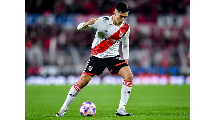 Pablo Solari lleno de elogios por la prensa argentina