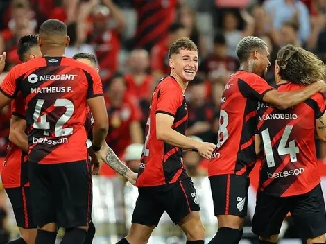 Arriagada y Paranaense quieren soñar con la Libertadores