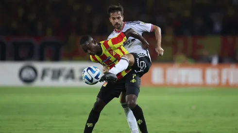 Histórico de Deportivo Pereira enciende el partido y advierte a Colo Colo.
