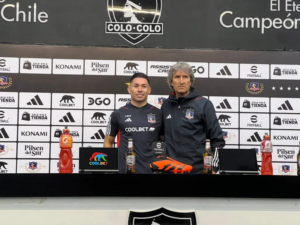 Óscar Opazo en su presentación en Colo Colo. Crédito: DaleAlbo.