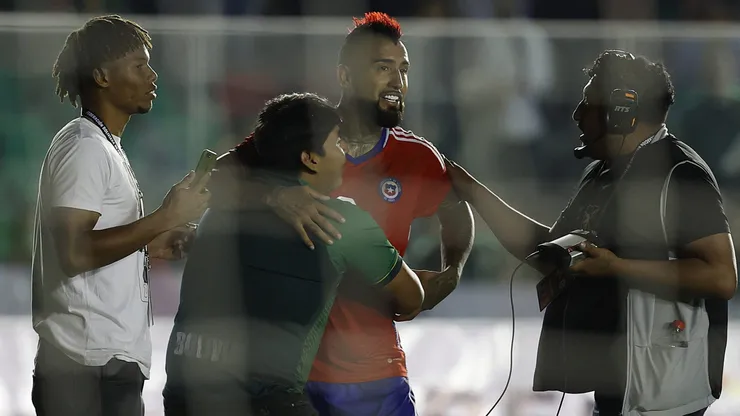 Arturo Vidal vs Bolivia. Crédito: la Roja.