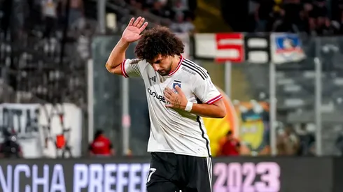 ¿Cuántas tarjetas tiene Maximiliano Falcón en Colo Colo?