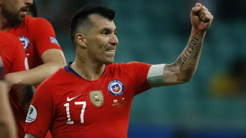 Históricos de Colo Colo sueñan con Medel en el Cacique.