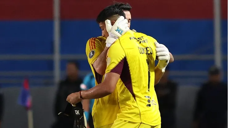 ¿Brayan Cortés o Fernando de Paul? Crédito: Colo Colo.