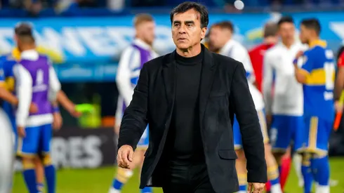 Gustavo Quinteros busca reforzar a Colo Colo en este mercado de pases.