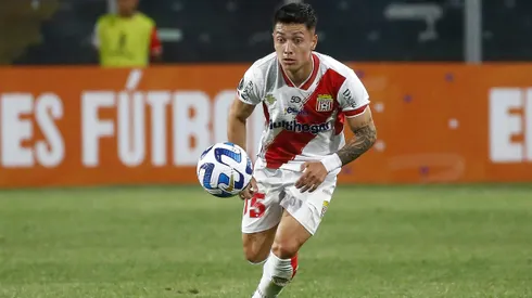 Plantel de Curicó Unido apoyó a Cristián Zavala.