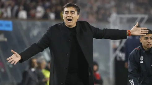 Gustavo Quinteros tiene miedo de perder a dos jugadores. Crédito: Photosport