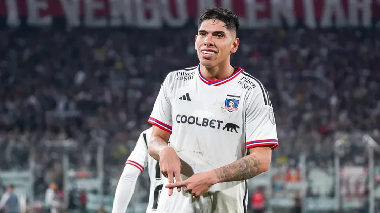 Carlos Palacios maravilla a históricos de Colo Colo