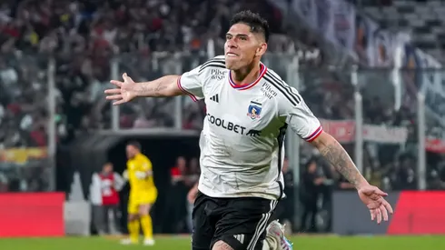 Carlos Palacios sueña con seguir en Colo Colo y le pasa la pelota a Blanco y Negro.