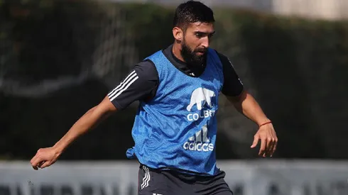 Emiliano Amor fue saludado por la clínica que lo operó.