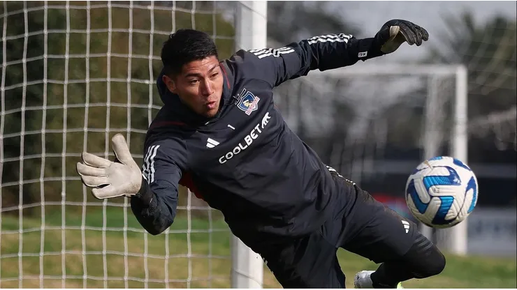 Cortés llega a entrenar a Colo Colo a pesar del violento robo.