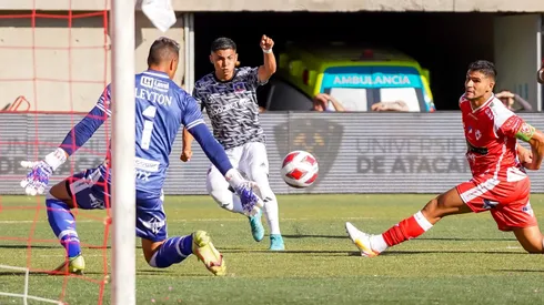 Jordhy Thompson en Colo Colo. Crédito: Guille Salazar, DaleAlbo.