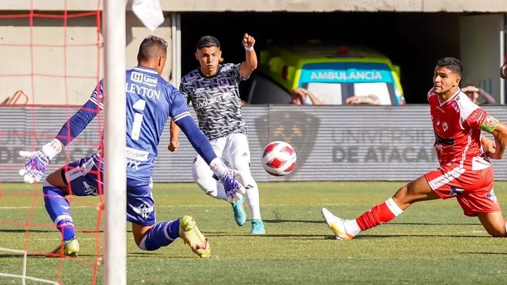 Jordhy Thompson en Colo Colo. Crédito: Guille Salazar, DaleAlbo.