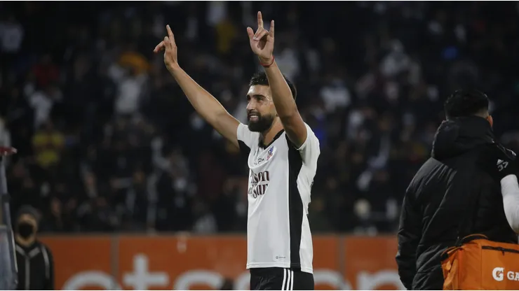 Emiliano Amor es inscrito en Colo Colo para este 2023.