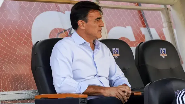 Coca Mendoza pide la salida de Gustavo Quinteros de Colo Colo