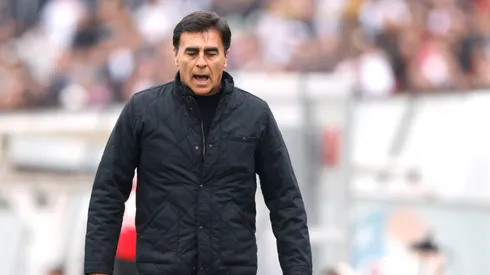 Gustavo Quinteros suma nueva expulsión en Colo Colo.