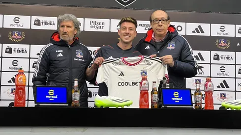 Pablo Parra le jura amor a Colo Colo. Crédito: DaleAlbo.