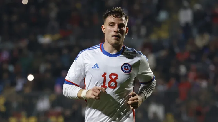 Presidente de la UC advierte a Colo Colo por Bruno Barticciotto.
