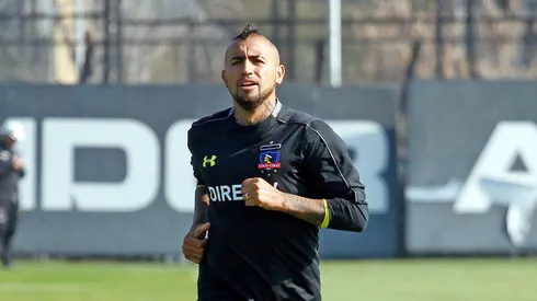 ¿Palo a Vidal? El provocativo lienzo desplegado en la victoria de Colo Colo.