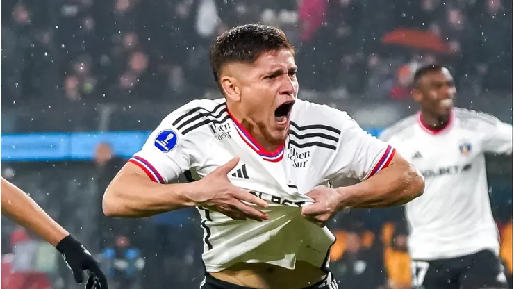 Leonardo Gil se luce con tremendo golazo para el 2 a 0 de Colo Colo vs América MG.