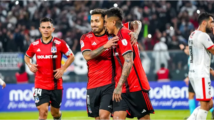 Stöhwing confirma que cierran plantel con llegada de Parra.