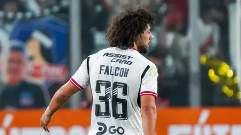 Maximiliano Falcón volverá a cambiar de número en Colo Colo.