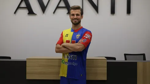 Christian Santos llega a Venezuela. Crédito: UCV.