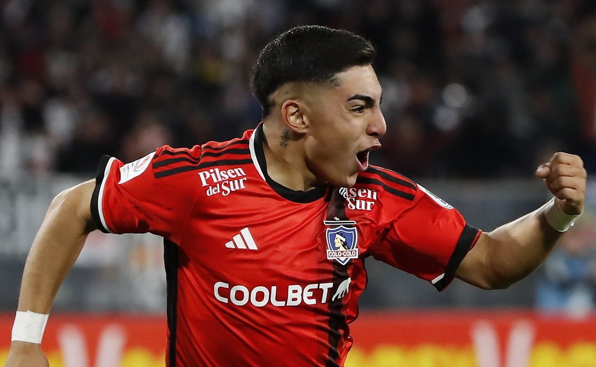 Toby Vega se la juega con su 11 de Colo Colo y apuesta por Thompson